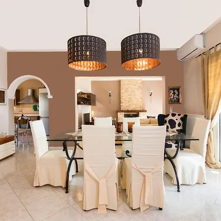 Sea View Estate Helios بيراما