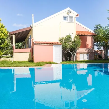 Sea View Estate Helios * Πέραμα