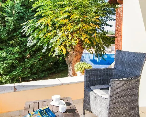 Sea View Estate Helios Βίλα Πέραμα