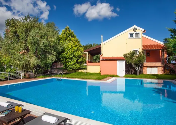 Sea View Estate Helios Πέραμα