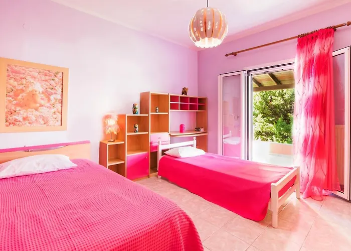 Sea View Estate Helios * Πέραμα