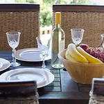 Sea View Estate Helios فيلة بيراما