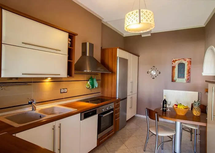 Sea View Estate Helios Villa *